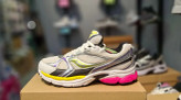کتونی ساوونی مدل Saucony سایز ۴۴